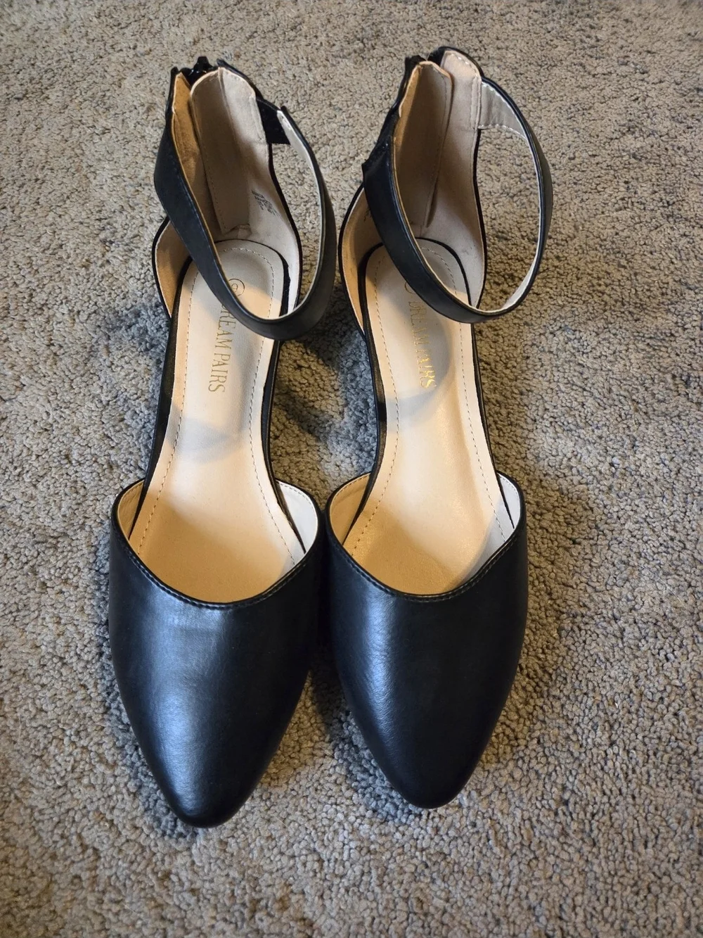Dream Pairs Classic Black Women's Pointed Toe Flats with Ankle Strap Size 9